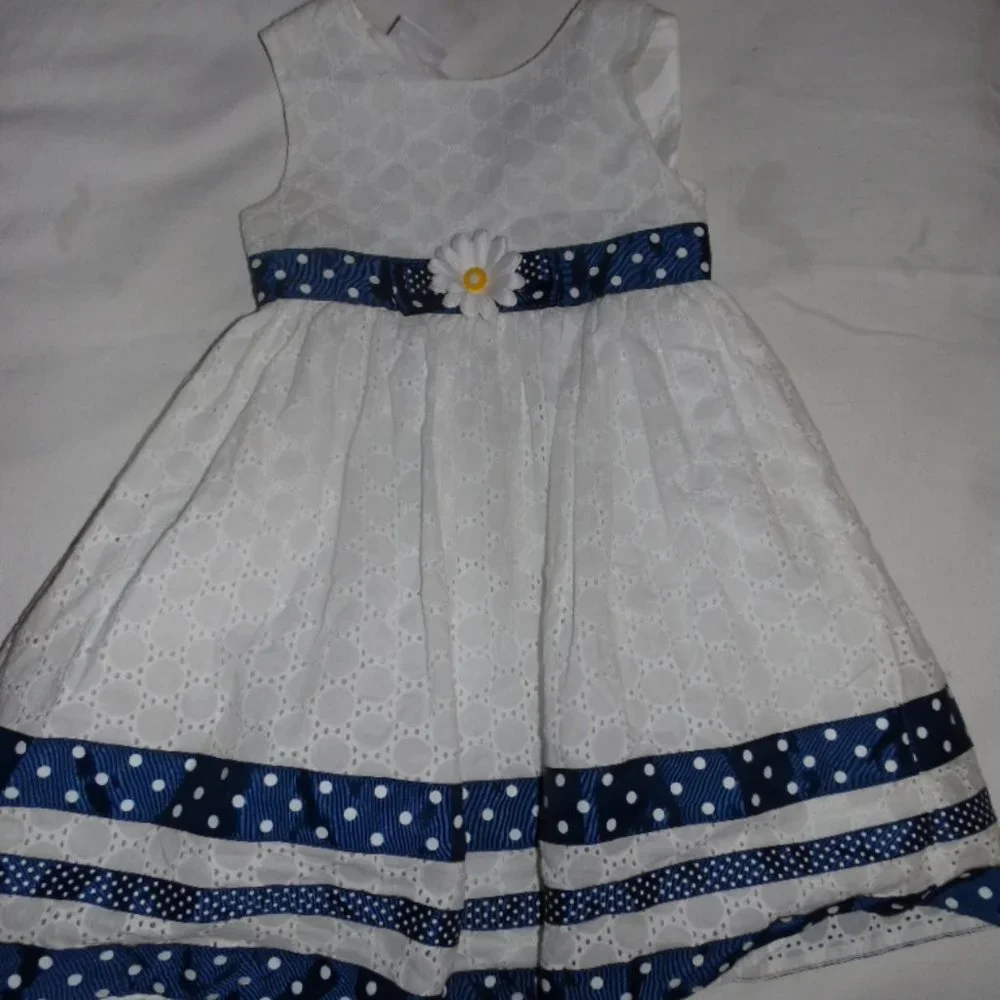 Dress - Picture 1 of 1